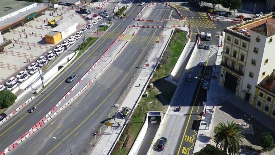 Vista de la zona de obras del metro en la avenida de Andalucía.