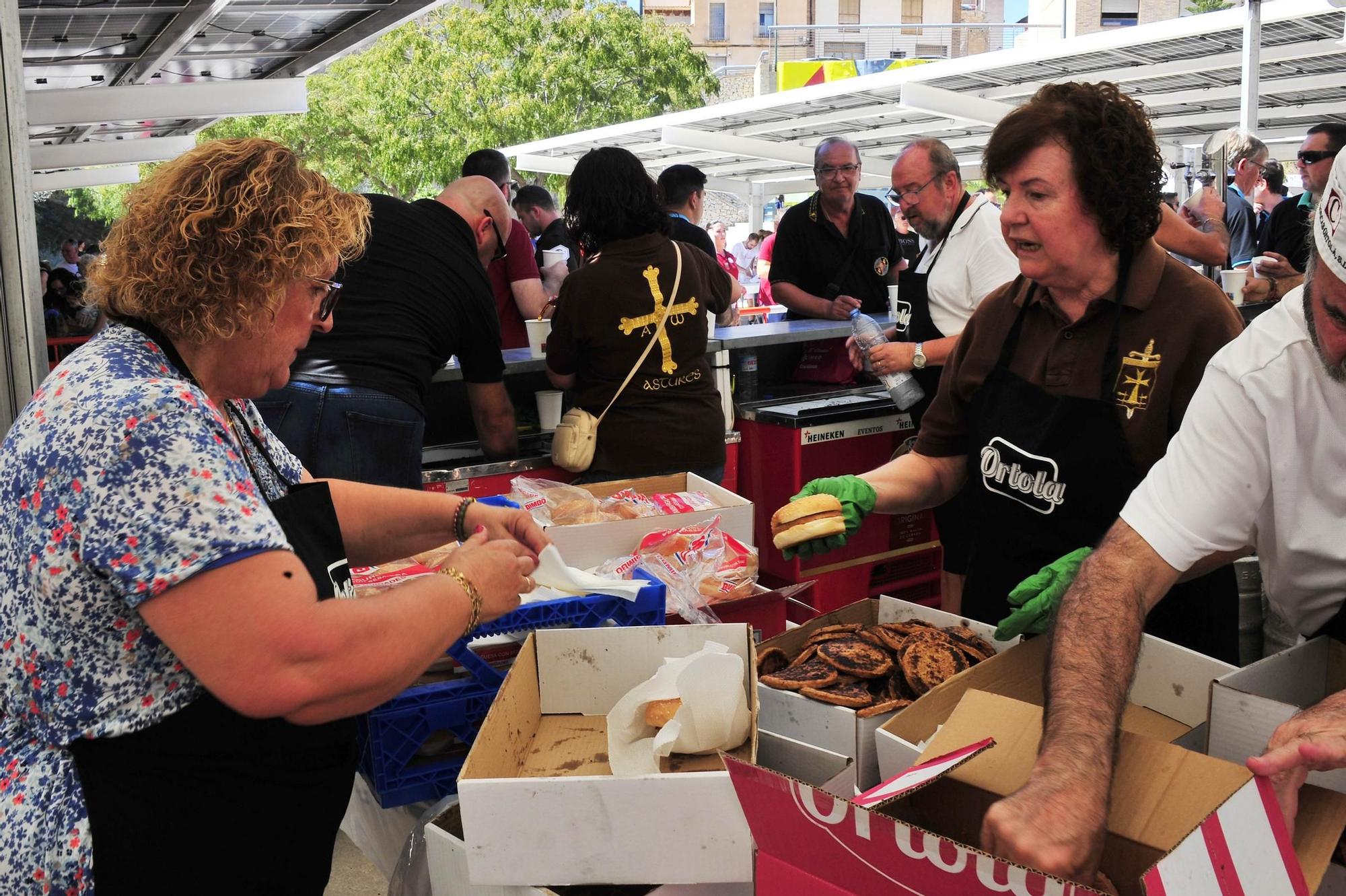 Fiesta de la hamburguesa en Crevillent