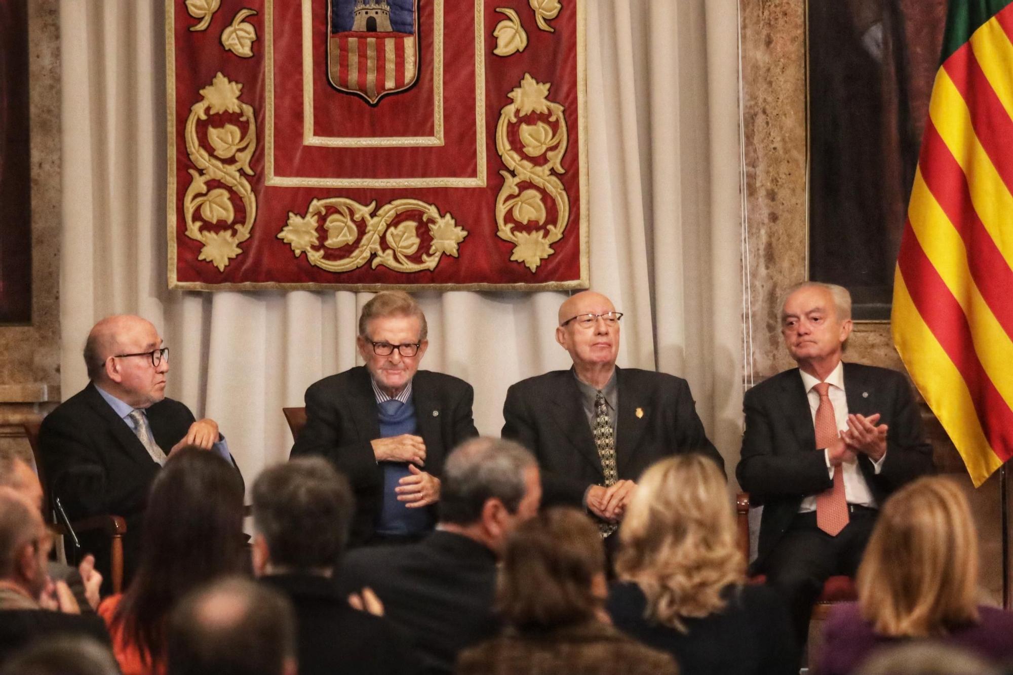 Galería de imágenes: El Consell celebra el Día de la Constitución en la Diputación de Castellón