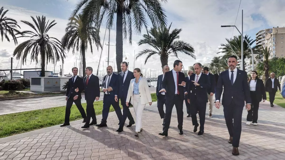 El ministro Óscar Puente inaugura el nuevo Paseo Marítimo de Palma y lo define como "una transformación ganadora"