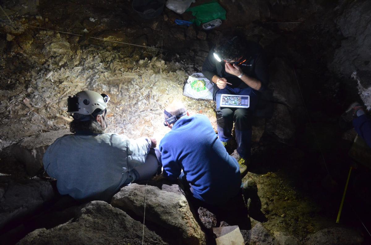 Cueva Serra de Tramuntana enterramientos