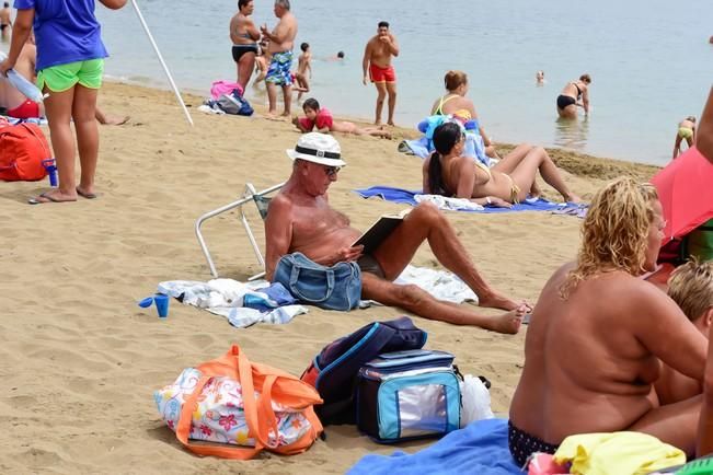 Dia del Pino en la Playa de Las Alcaravaneras