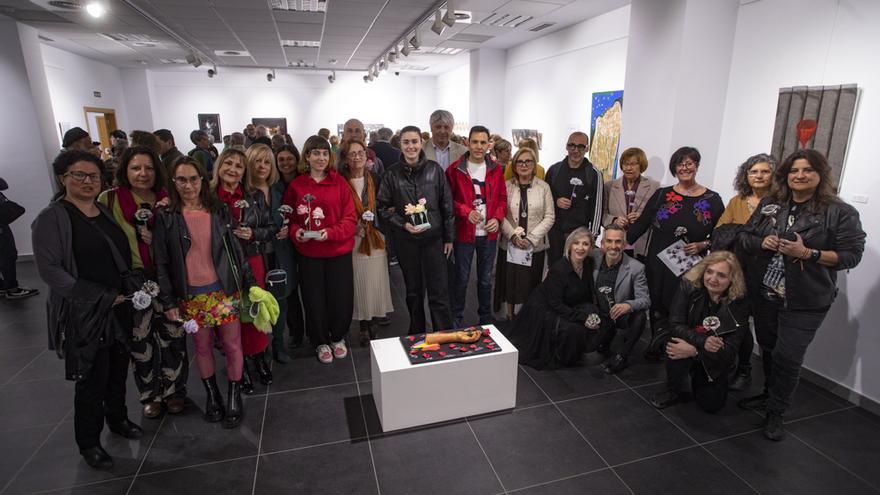 Homenaje en Canet a las «Trece Rosas»