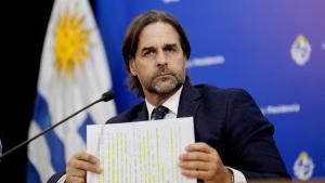 El presidente de Uruguay, Luis Lacalle, durante una rueda de prensa.