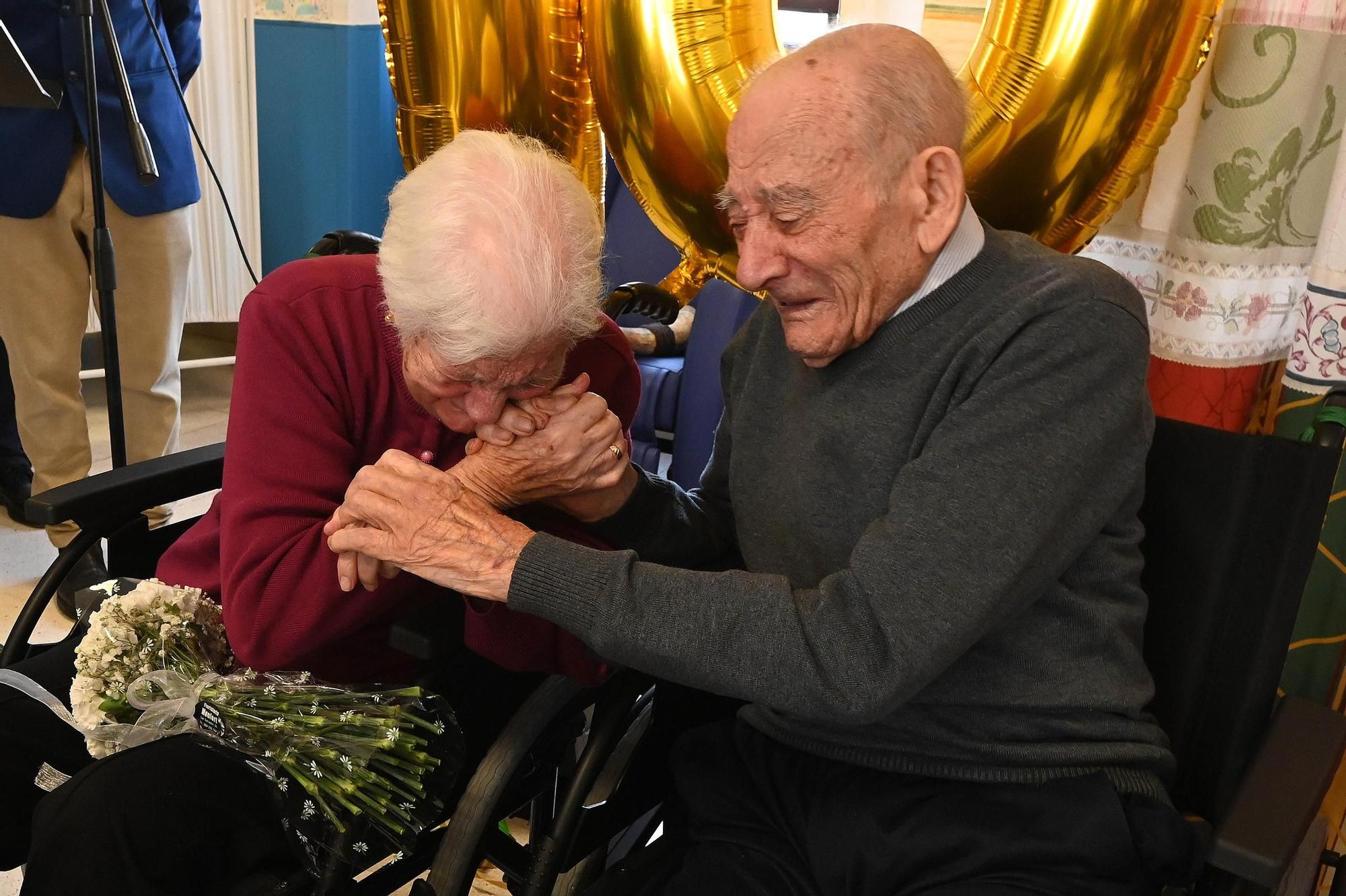 Un matrimonio de titanio: Amador y Matilde celebran los 70 años de su boda y un amor de récord Guinness