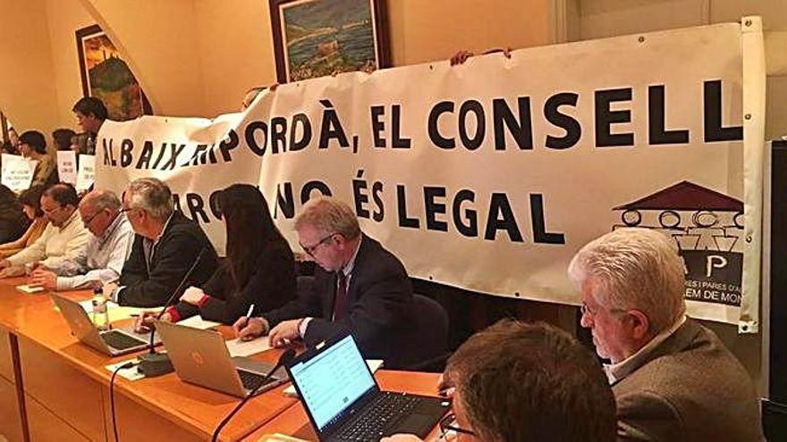 El conflicte per la gestió  del menjador escolar de Torroella arriba al TSJC