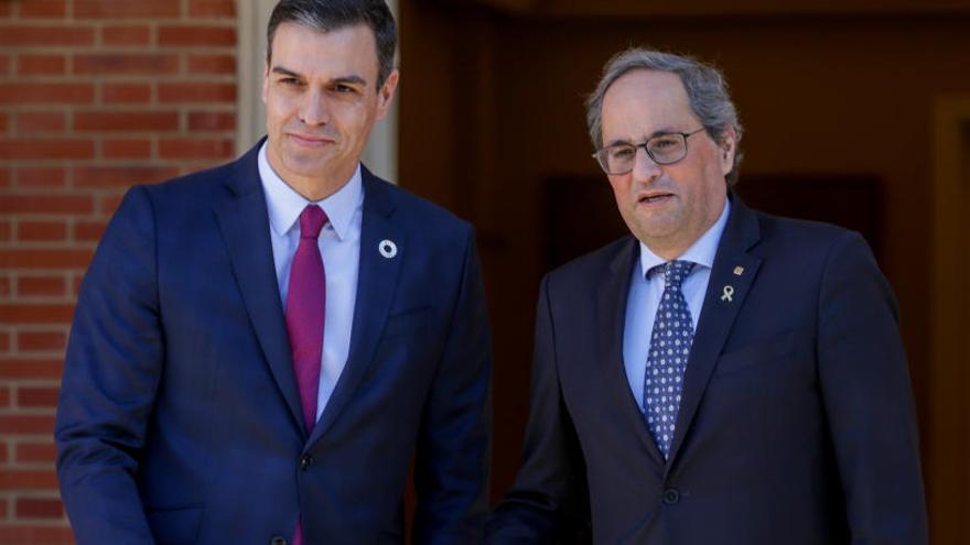 Sánchez i Torra acorden ajornar la taula de diàleg