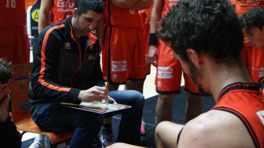 Rubén Burgos entrenará al equipo femenino