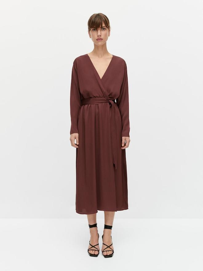 Vestido satinado de Massimo Dutti