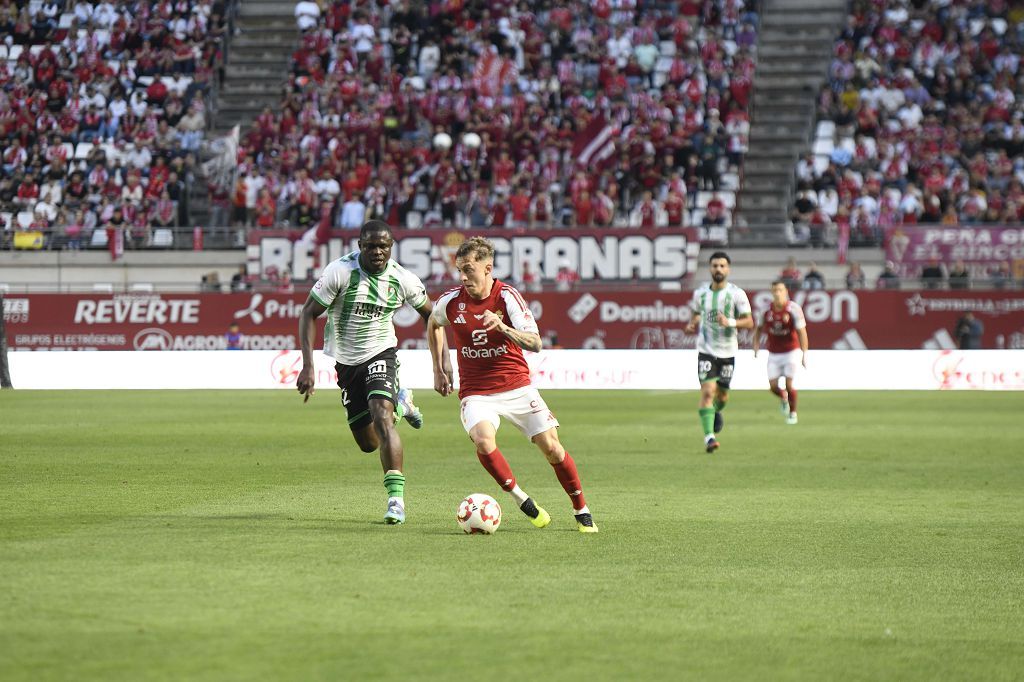 Las mejores imágenes del partido entre el Real Murcia y el Antequera