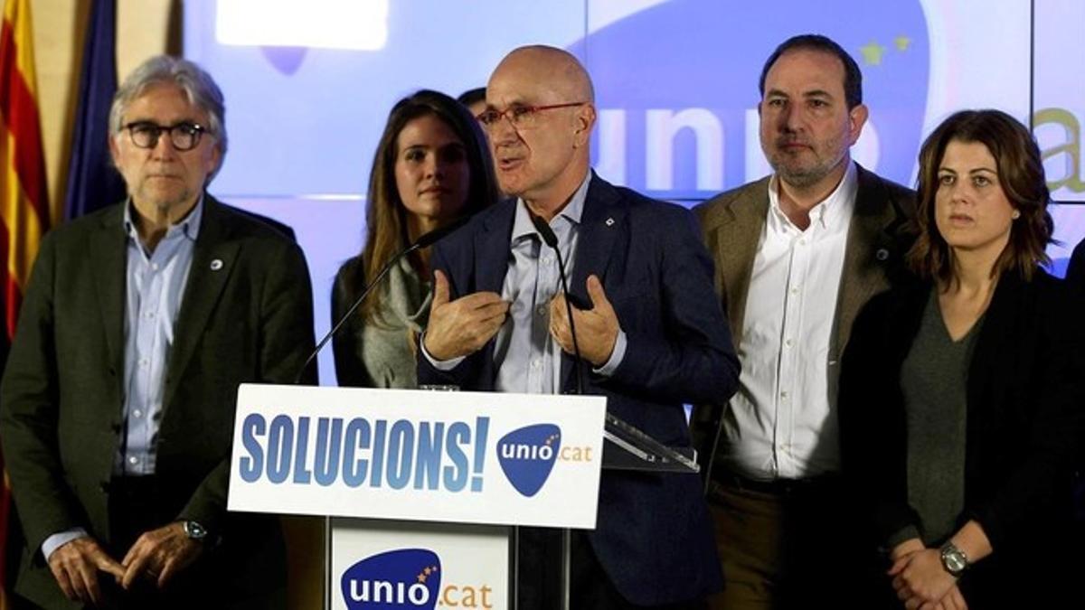 El candidato de Unió, Josep Antoni Duran Lleida, durante su intervención tras conocer los resultados obtenidos en las elecciones generales.