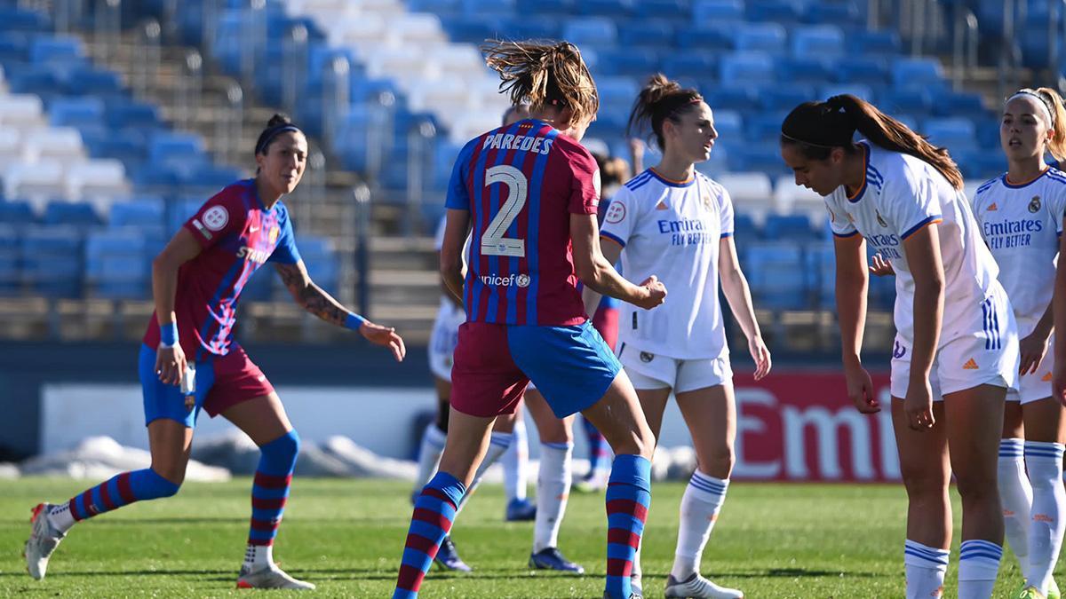 Irene Paredes celebra un gol con el FC Barcelona ante el Real Madrid