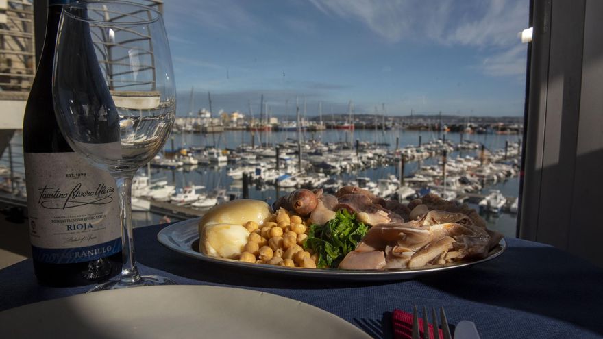 O Puntal de A Coruña: un cocido con vistas al mar