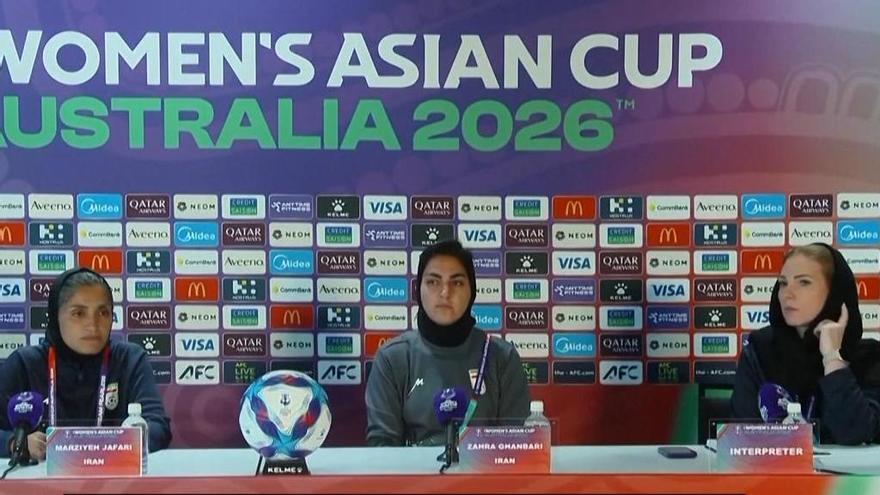 La respuesta de la seleccionadora de Irán cuando le preguntan por la muerte de Ali Khamenei