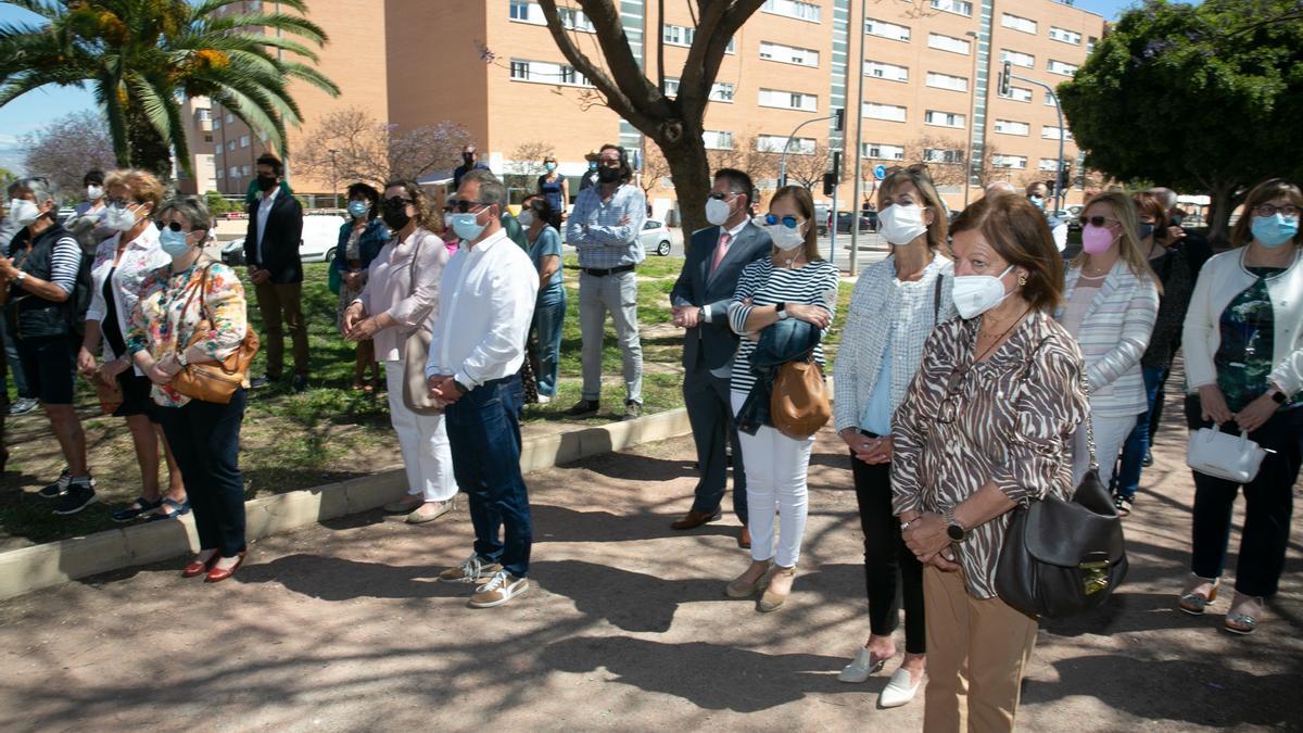 Asistentes al homenaje a los enfermeros y enfermeras