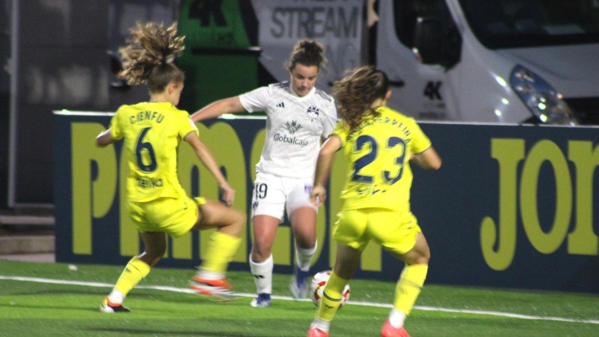 El Villarreal femenino dominó mucho al Alba FF, pero no logró perforar la portería defendida por Jana Xin.