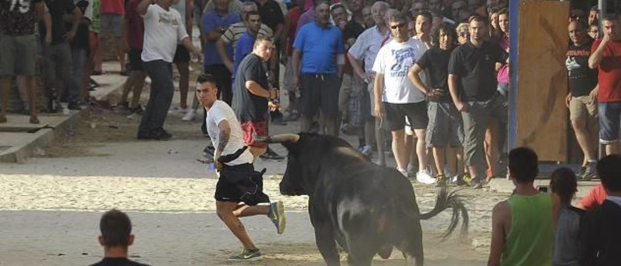 El bipartito avala los &quot;bous al carrer&quot; por generar 675.000 euros de impacto en Castelló