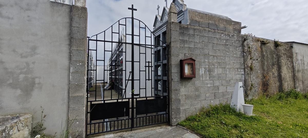 Entrada al cementerio de San Juan.