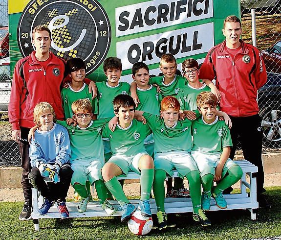 Tots els equips del FC Fruitosenc i SF Escola de Futbol