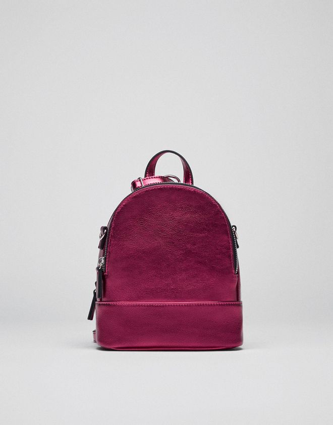 Bolsos Pull&Bear: mini mochila metalizada