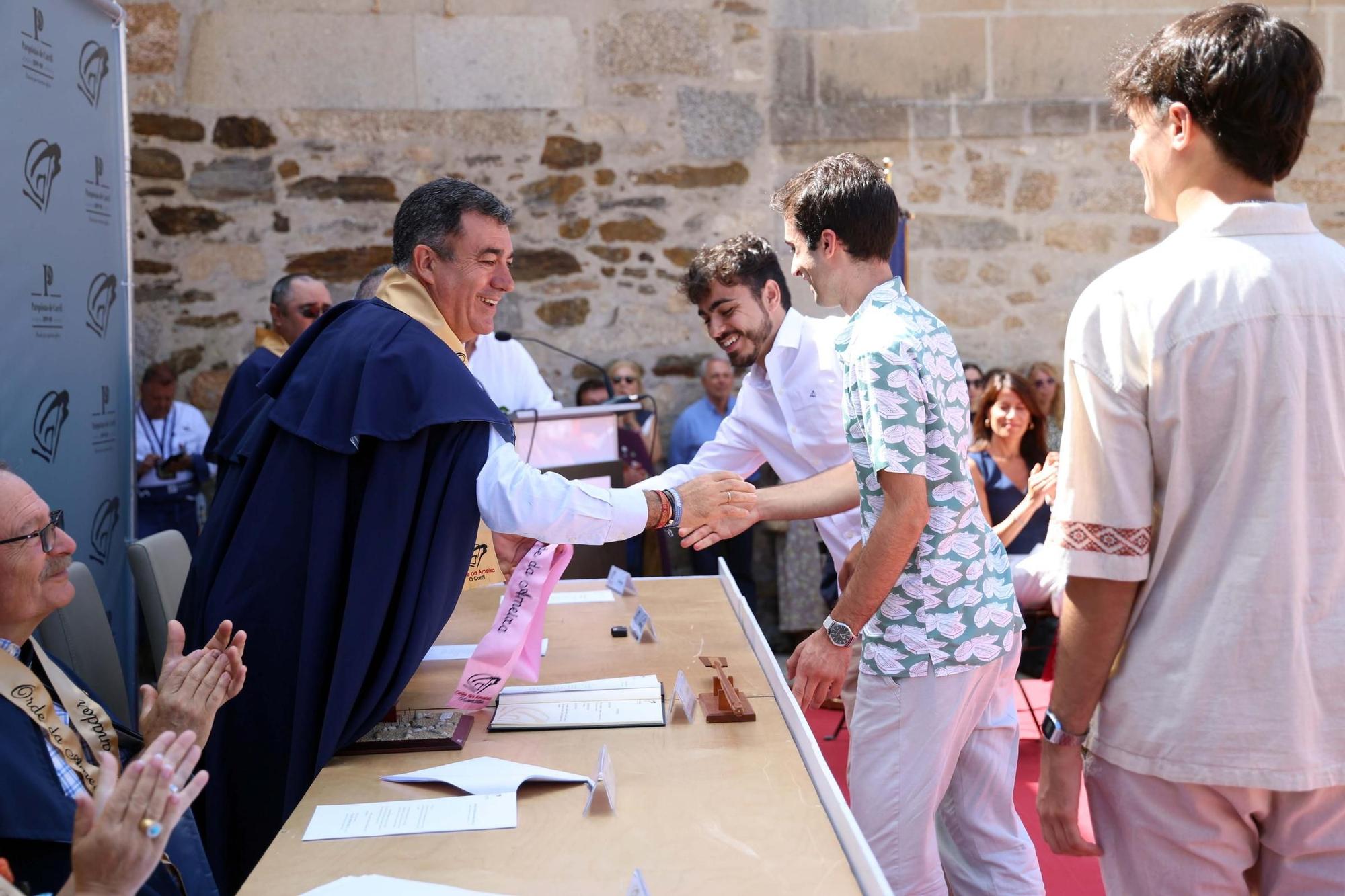 Un momento del XVII Capítulo da Orde da Ameixa de Carril.