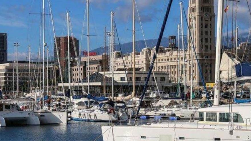 Marina deportiva frente al Cabildo. | | E.D.