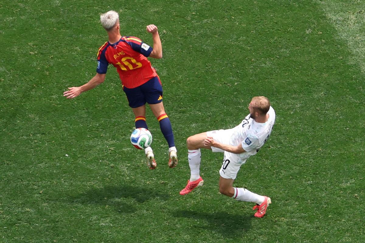 Dani Olmo leyó a la perfección el juego entre líneas de España ante Austria