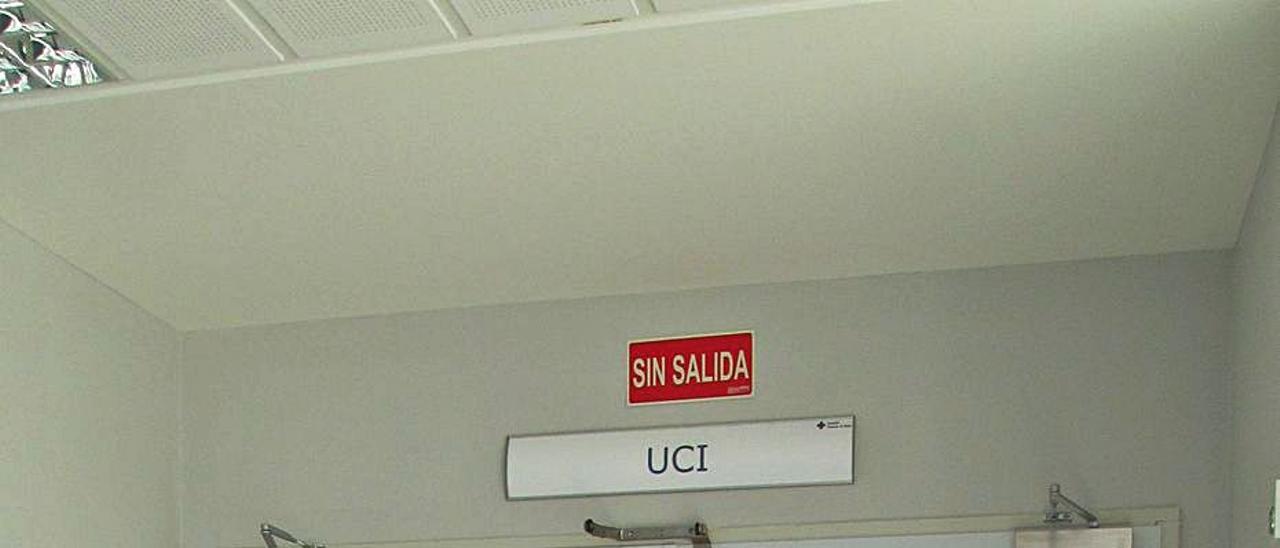 Entradal servicio de la UCI del hospital Francesc de Borja. | LEVANTE-EMV