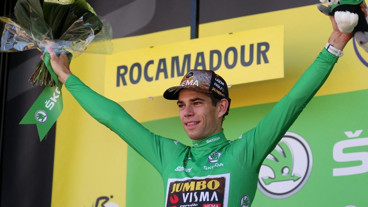 Van Aert, luciendo el maillot verde del Tour