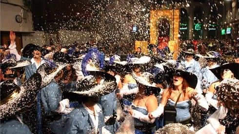 La Rua de la Disbauxa en el carnaval de Sitges de 2011.