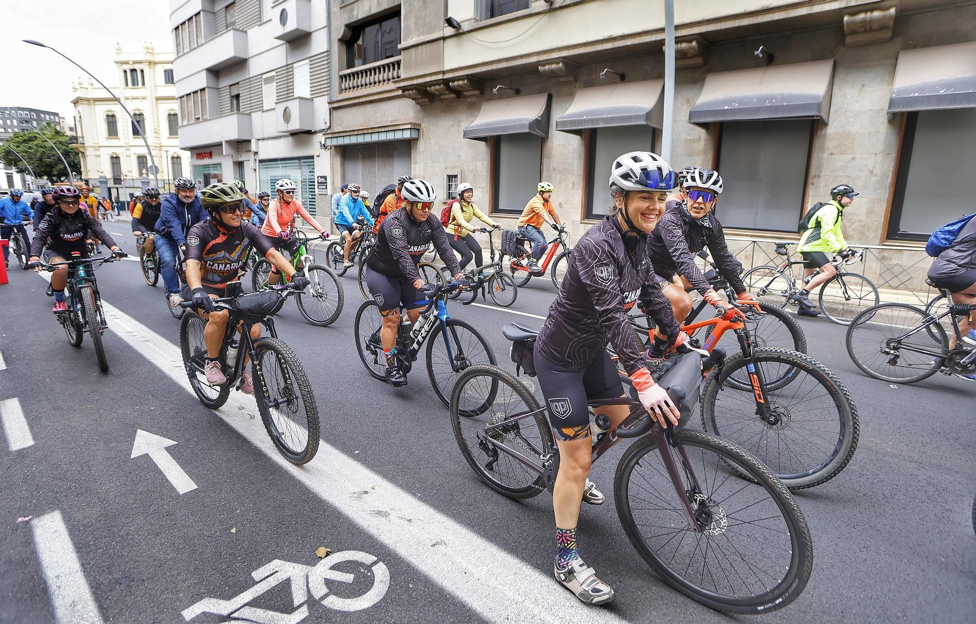 Manifestación a favor de los carriles bicis en Santa Cruz de Tenerife