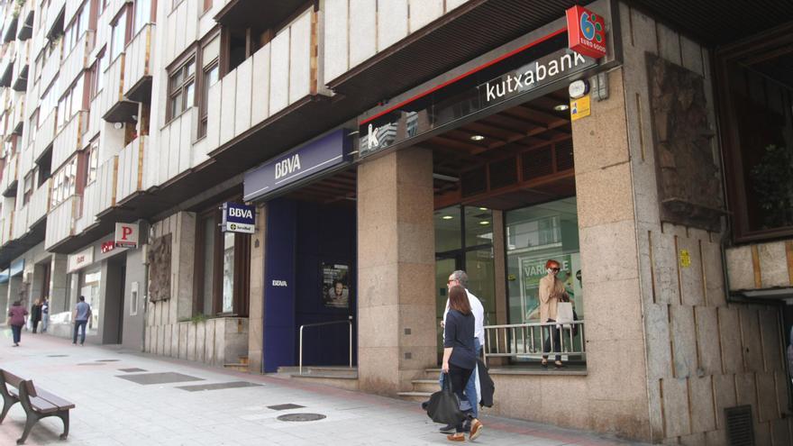 La banca ya cerró 1.500 oficinas en Galicia y salió de medio centenar de ayuntamientos