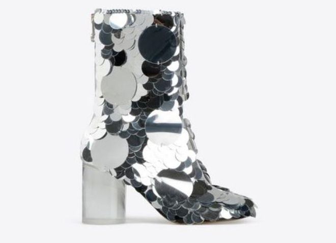 6. Botas con pailettes de Maison Margiela