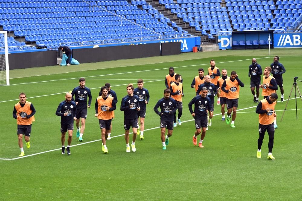 Entrenamiento del Deportivo a puerta cerrada en Ri