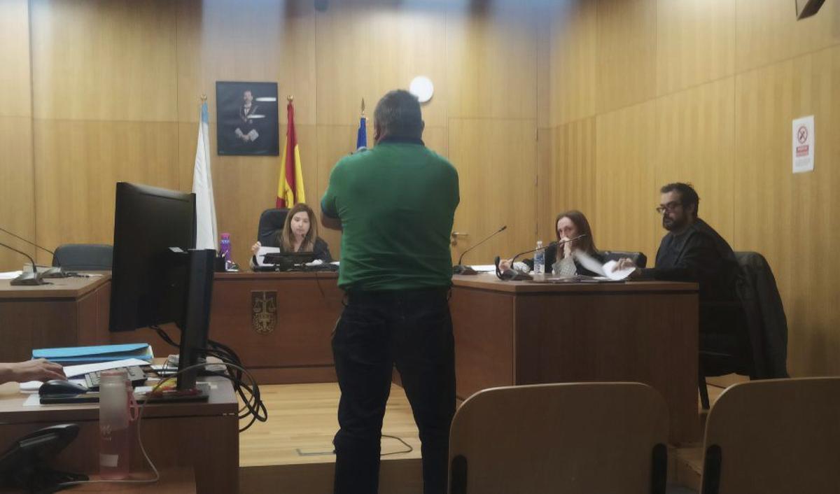 El acusado, durante su declaración. | FDV