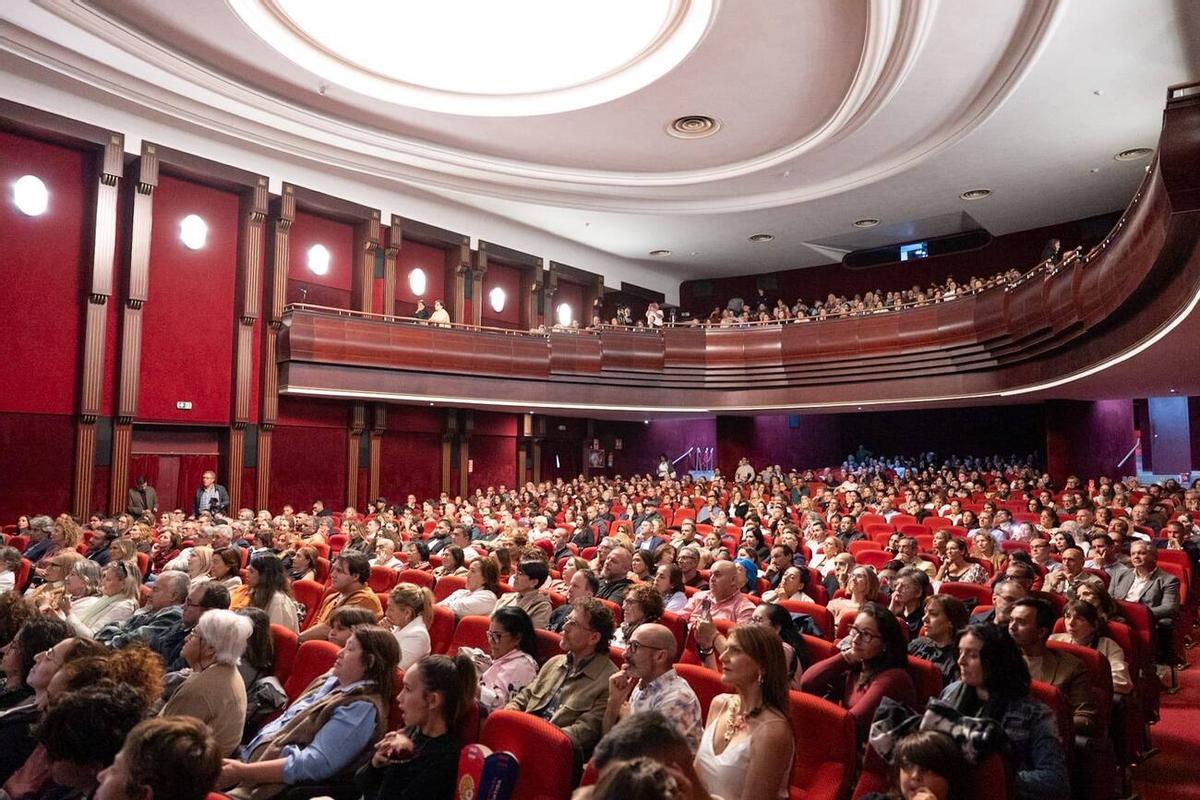 Rosana presenta en Arrecife el primer episodio de su docuserie