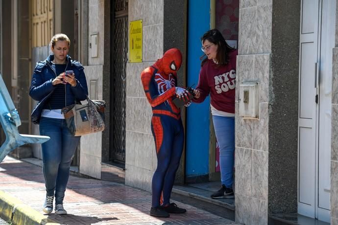 TELDE. SAN GREGORIO. TELDE. Telde cambia la hora. En la zona comercial abierta de San Gregorio se celebra el cambio de hora con diversas actividades. Hay ludoparque gigante, tiro con arco para niños, feria de artesanía, karts, entre otros.  | 30/03/2019 | Fotógrafo: Juan Carlos Castro