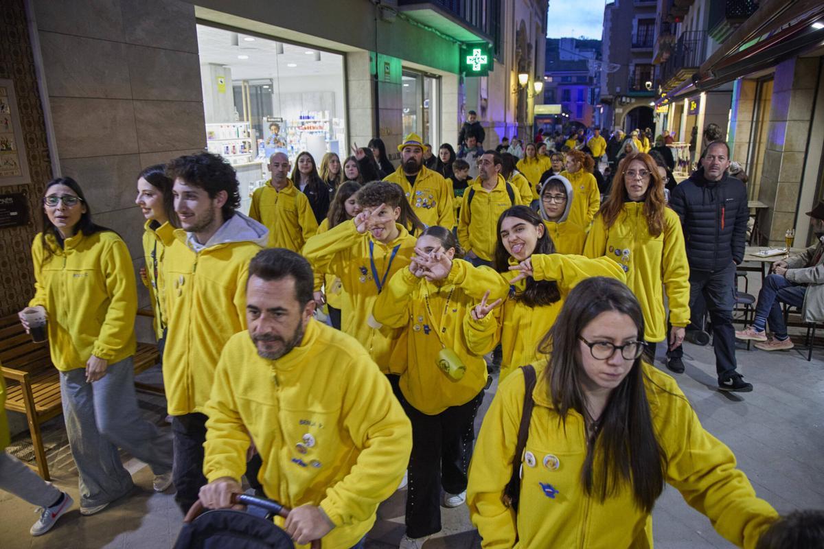 Cercavila de colles de Carnestoltes a Santt Feliu de Guíxols