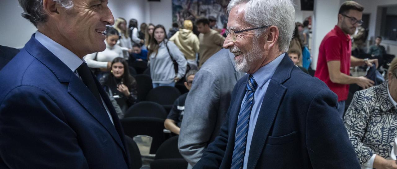 Francisco Camps y Joan Lerma han participado este martes en un congreso sobre el cuadragéismo aniversario del Estatuto de Autonomía valenciano organizado por la Fundación Broseta.