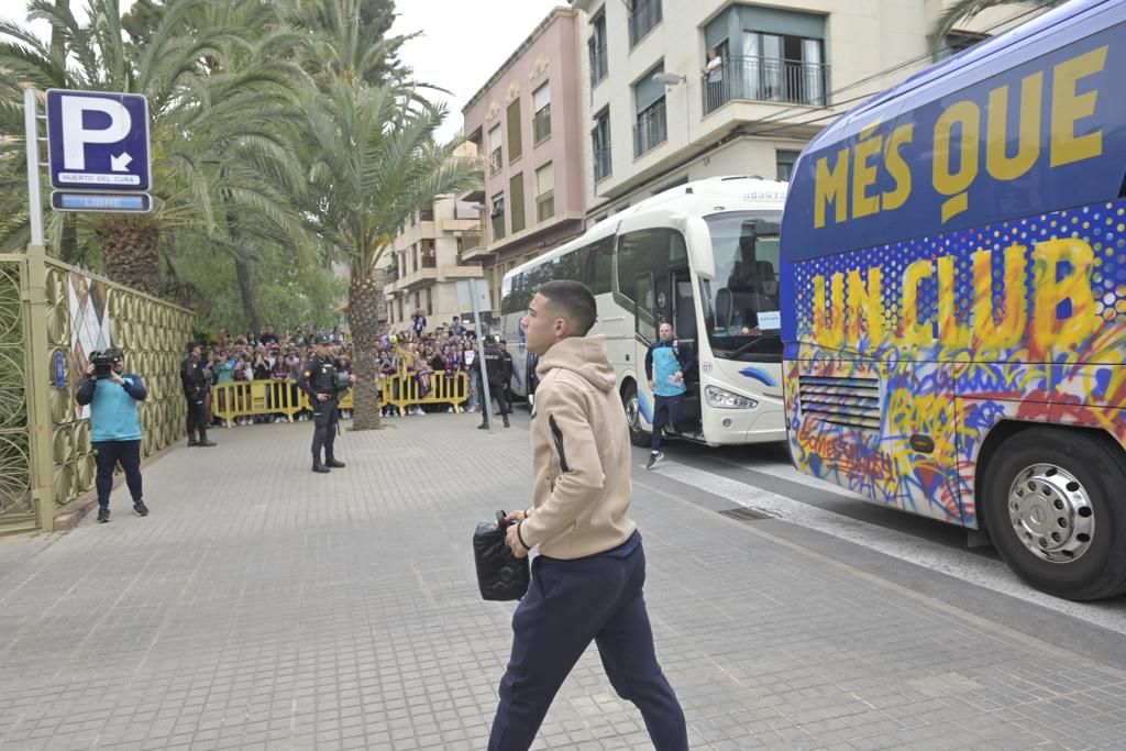 Llegada del Barça a Elche para el partido de esta noche en el Martínez Valero (21:00 horas)