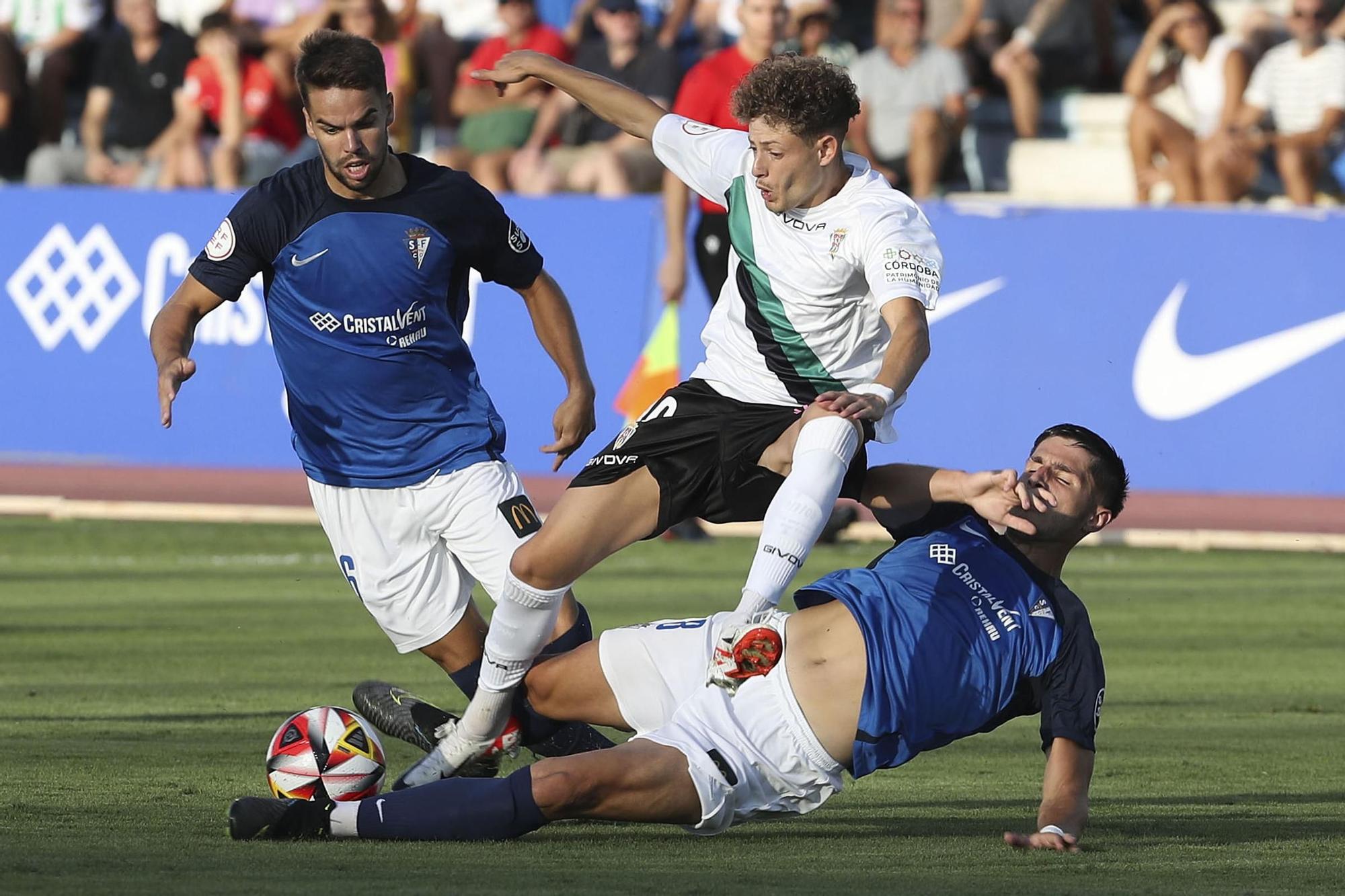 San Fernando - Córdoba CF : las imágenes del partido en el Iberoamericano