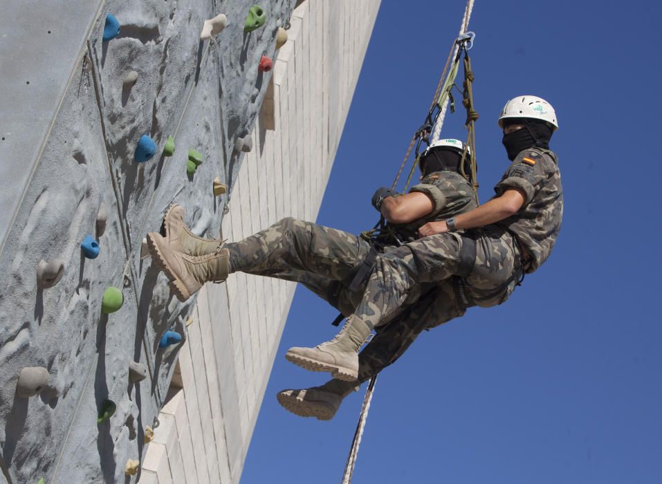 Militares participaron en un ejercicio en el cuartel de Rabasa para que la OTAN evaluara y diera al MOE el certificado para liderar en 2012 las intervenciones de la Fuerza de Respuesta Rápida de la Alianza Atlántic (12/10/2011)