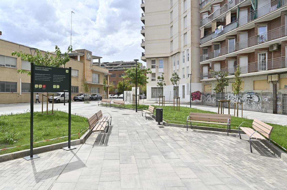 La nueva plaza ha nacido junto a la calle Pomarón