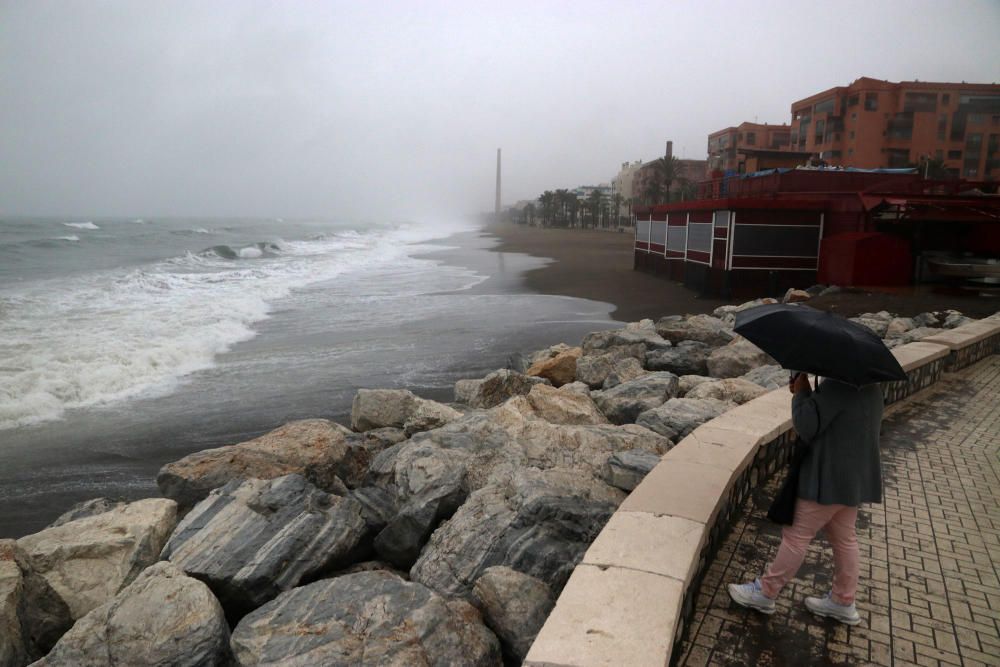 La borrasca Filomena también arrastra vientos y mala mal hasta la costa de Málaga.