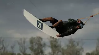 Paella gratis y rumba en directo en la inauguración del nuevo wakepark de Castelldefels