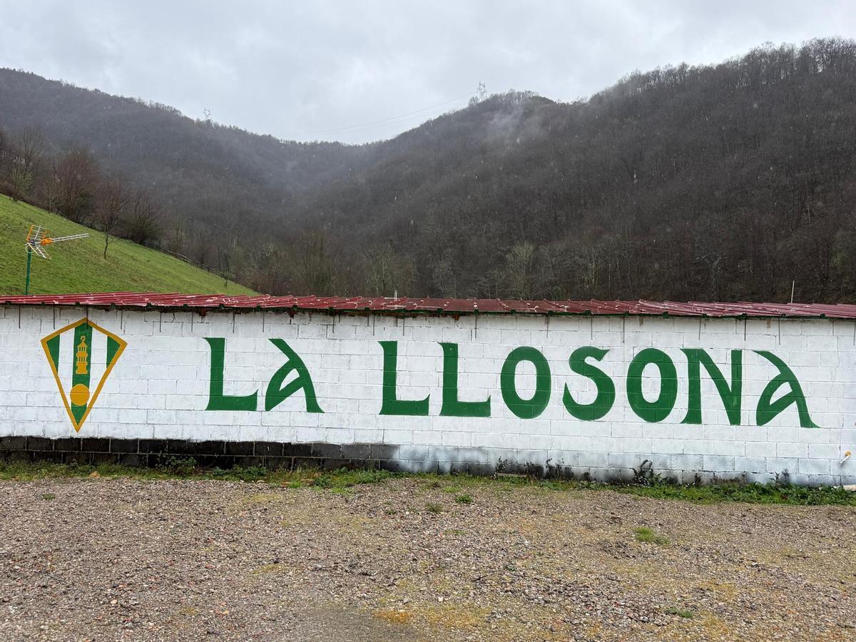 El campo del San Luis, La Llosona, este lunes.