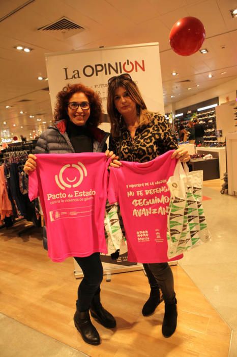 Recogida de dorsales Carrera de la Mujer. Sábado por la tarde