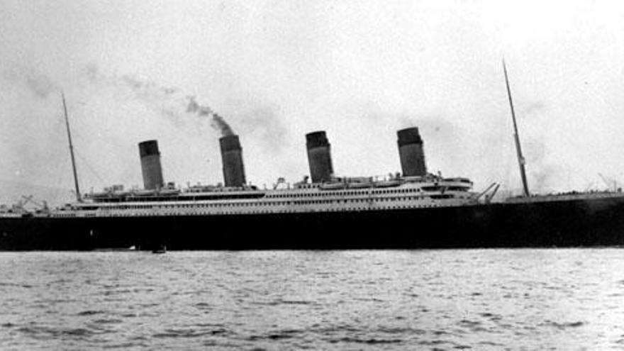 El Titanic pidió socorro 47 minutos después chocar