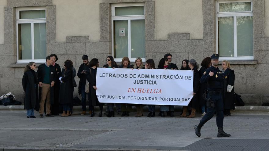 Letrados de Xustiza estiman nuns 6.000 os señalamientos suspendidos en Galicia pola folga