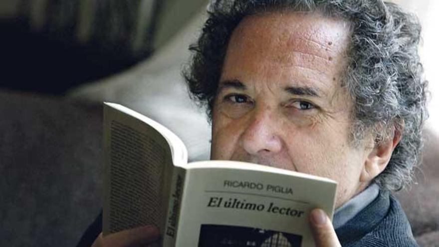 El escritor Ricardo Piglia, ganador del Premio Formentor 2015 de las Letras.